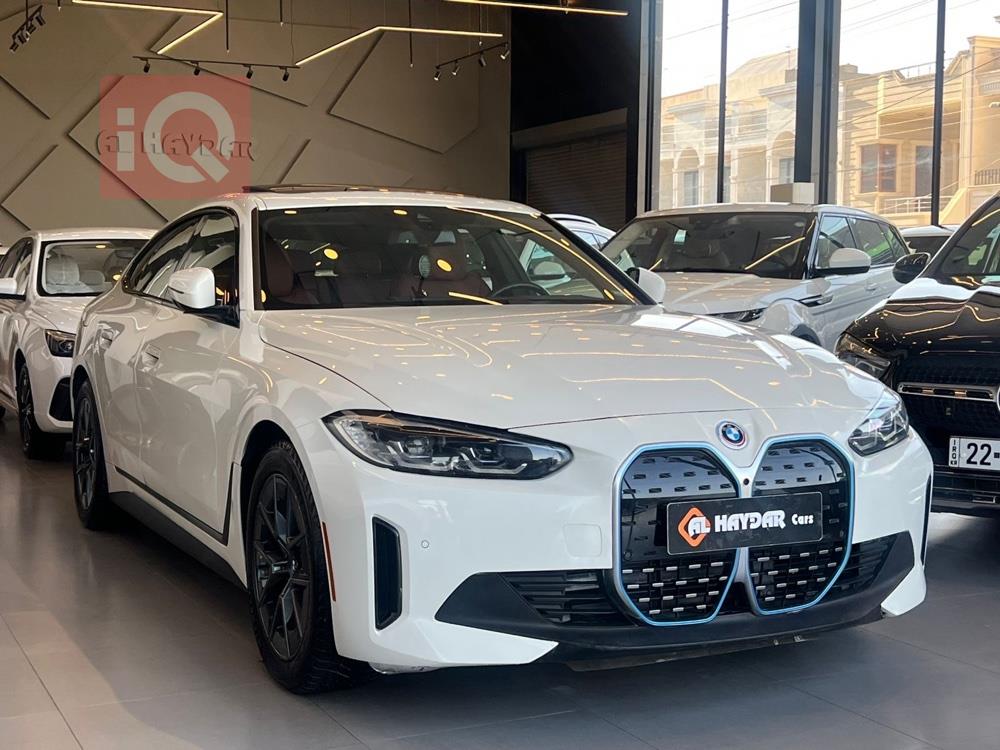 BMW i4